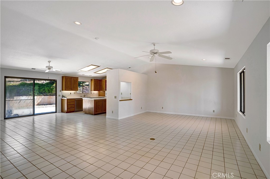 8258 Via Urner Way Bonsall, CA 92003 - Photo 25 of 49