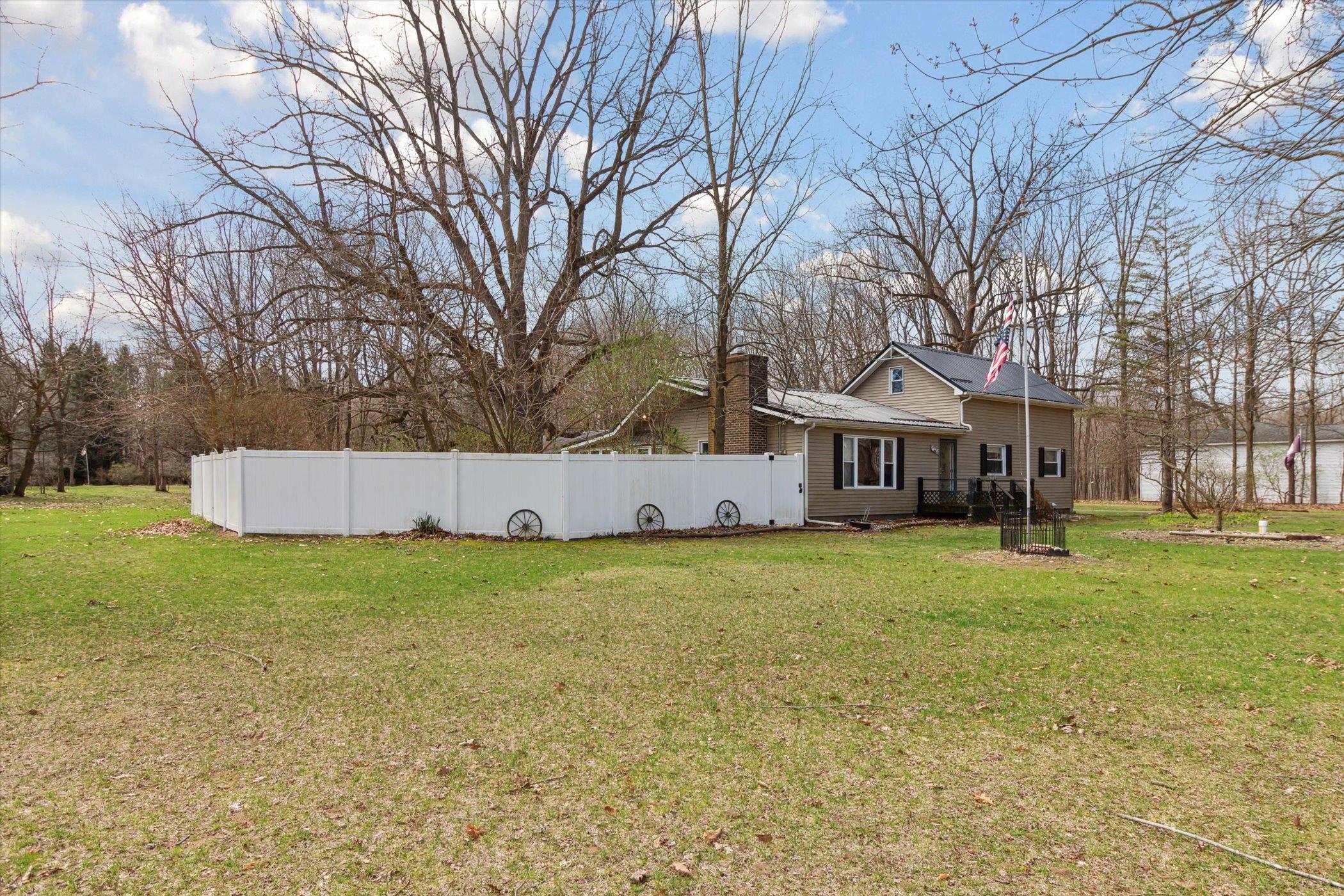 4125 West Harrison Road Alma, MI 48801 - Photo 3 of 51
