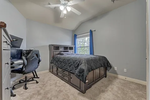 $775,000 | 11 East French Oaks Circle, The Woodlands, TX 77382