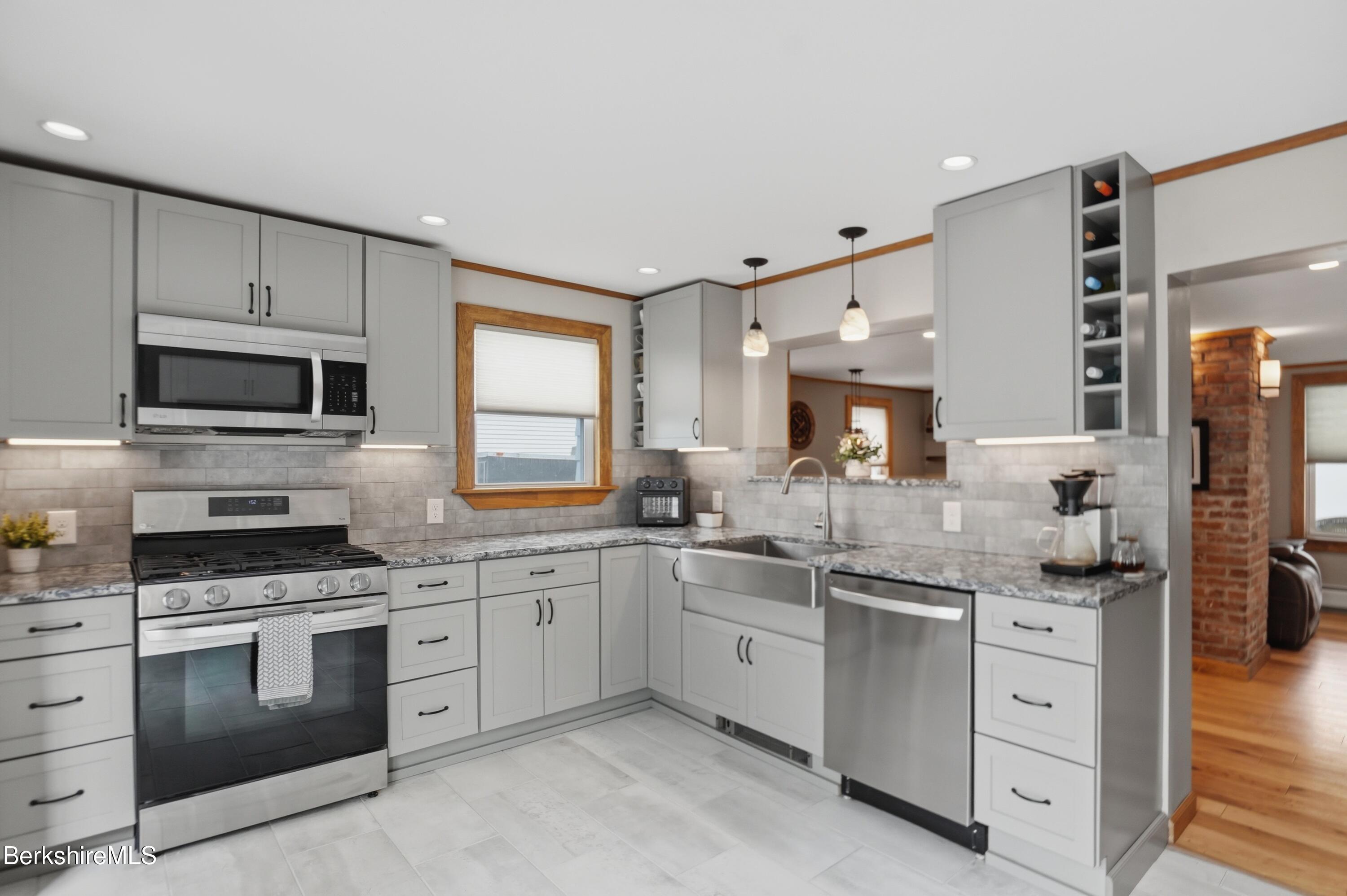 37 Alger Street Adams, MA 01220 - Photo 17 of 46 Kitchen