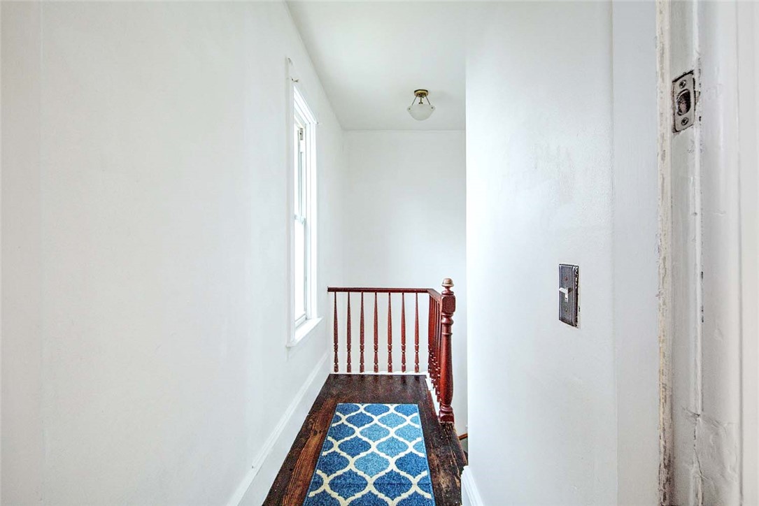 137 Hunts Avenue Pawtucket, RI 02861 - Photo 3 of 14