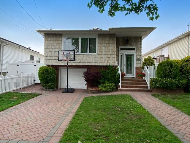 655 Rathbun Avenue Staten Island, NY 10312 - Photo 2 of 14 Gallery Image 2