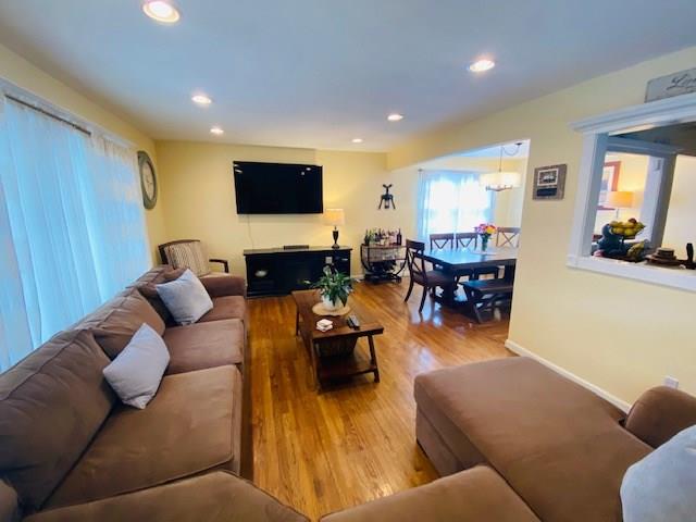 655 Rathbun Avenue Staten Island, NY 10312 - Photo 4 of 14 Gallery Image 4