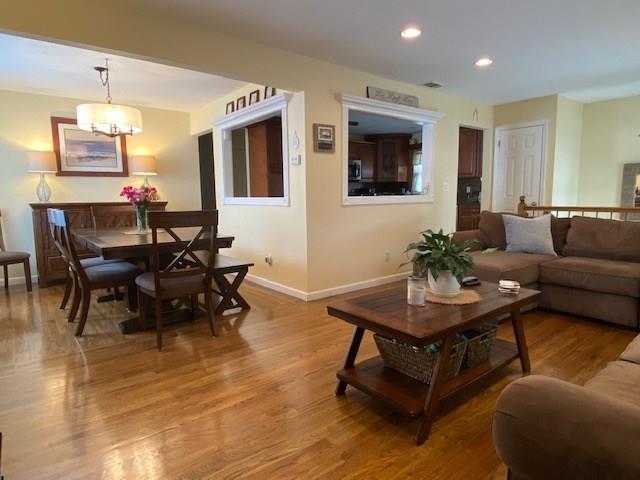 655 Rathbun Avenue Staten Island, NY 10312 - Photo 6 of 14 Gallery Image 6