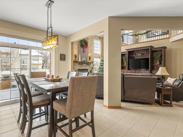 $559,999 | 1849 Moorland Lane, Crystal Lake, IL 60014