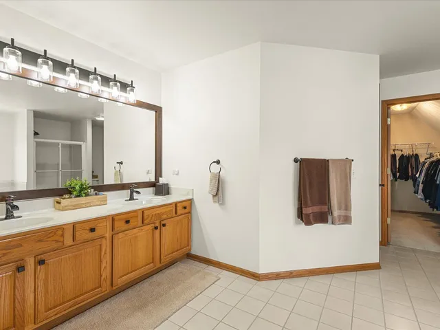 $559,999 | 1849 Moorland Lane, Crystal Lake, IL 60014