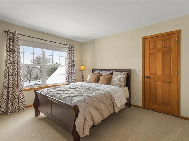 $559,999 | 1849 Moorland Lane, Crystal Lake, IL 60014