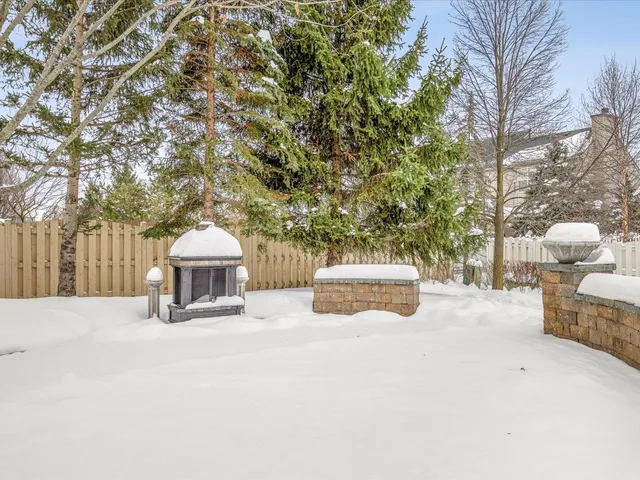 $559,999 | 1849 Moorland Lane, Crystal Lake, IL 60014