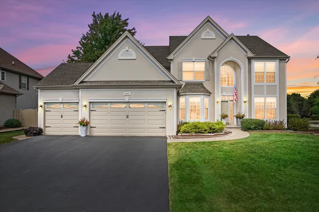 $559,999 | 1849 Moorland Lane, Crystal Lake, IL 60014
