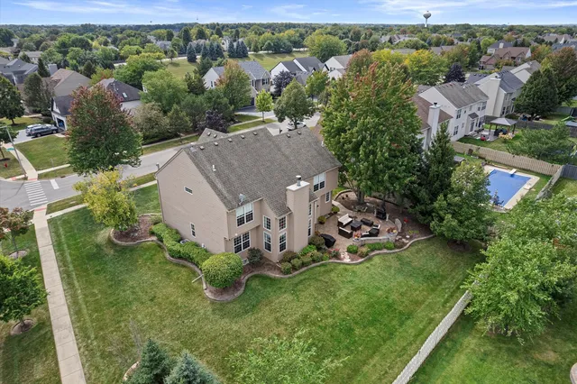 $559,999 | 1849 Moorland Lane, Crystal Lake, IL 60014