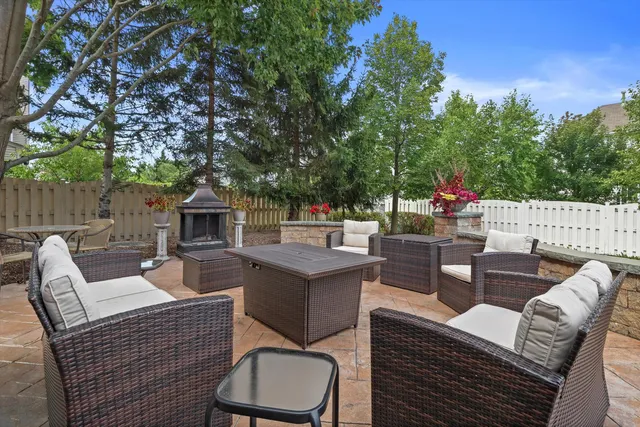 $559,999 | 1849 Moorland Lane, Crystal Lake, IL 60014