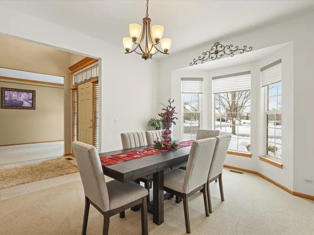 $559,999 | 1849 Moorland Lane, Crystal Lake, IL 60014