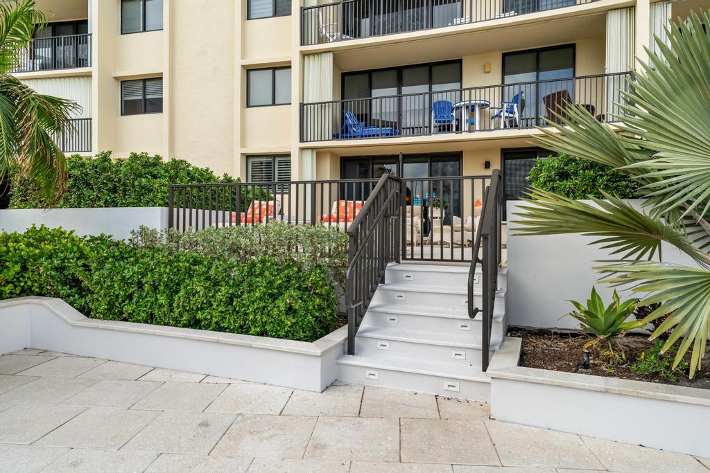 200 Ocean Trail Way, Unit T7 Jupiter, FL 33477 - Photo 36 of 46 a view of entryway with outdoor space