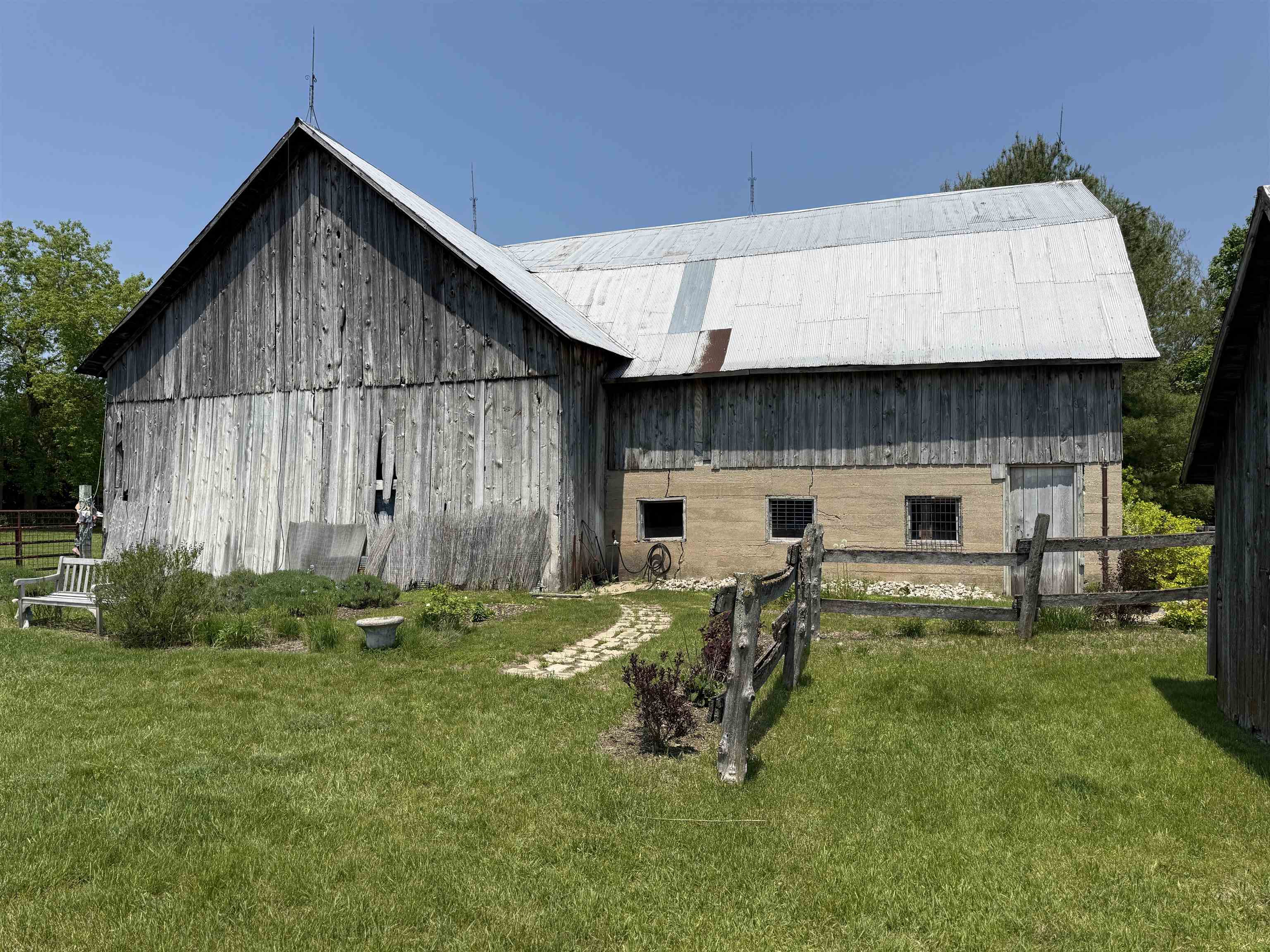 3362 South French Road Cedar, MI 49621 - Photo 6 of 83