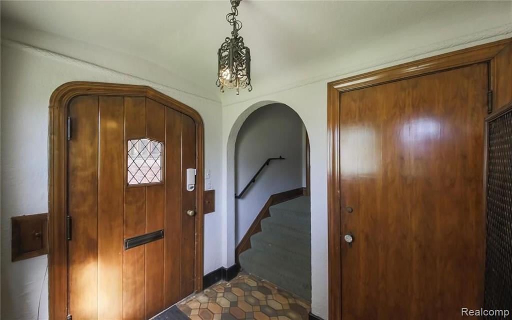 776-778 Trombley Road Grosse Pointe Park, MI 48230 - Photo 2 of 41
