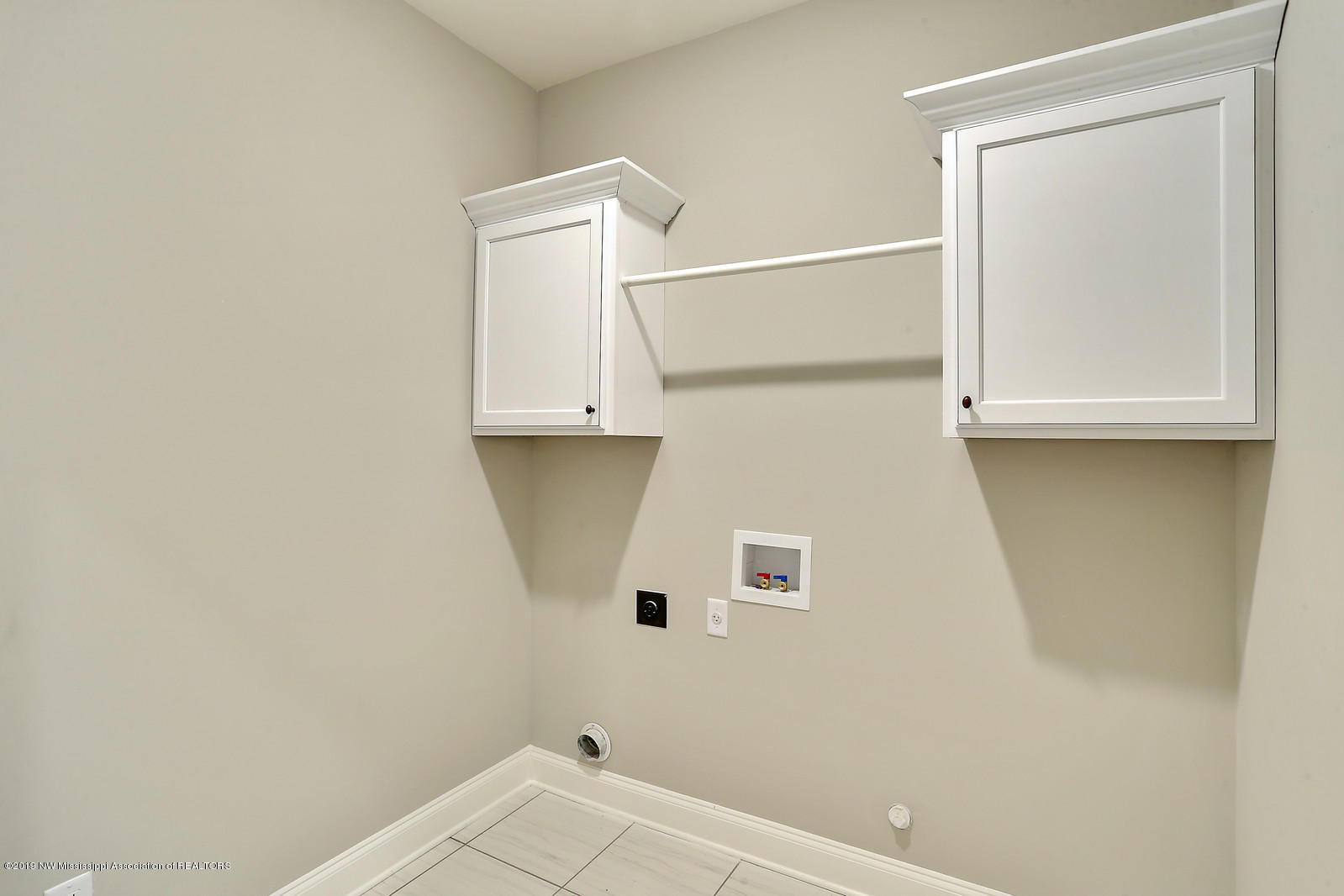 1235 Howell Way Hernando, MS 38632 - Photo 12 of 25 Laundry Room