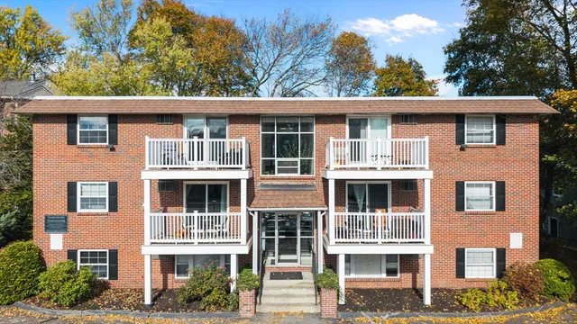 $425,000 | 99 Pleasant Street, Unit 21, Watertown, MA 02472