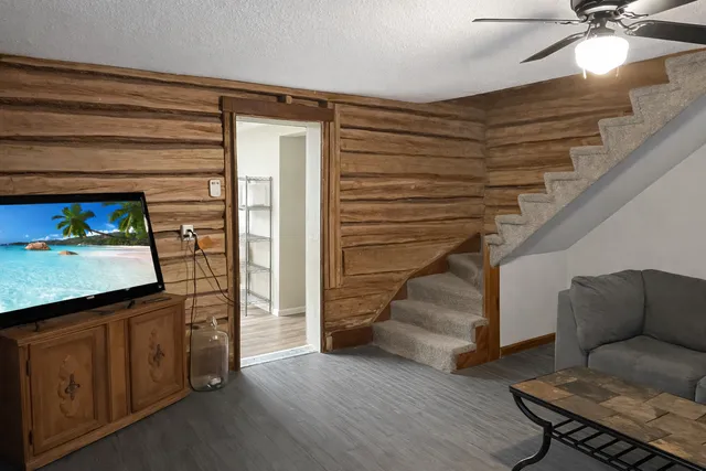 $460,000 | 48600 Anchor Avenue, Stanchfield, MN 55080