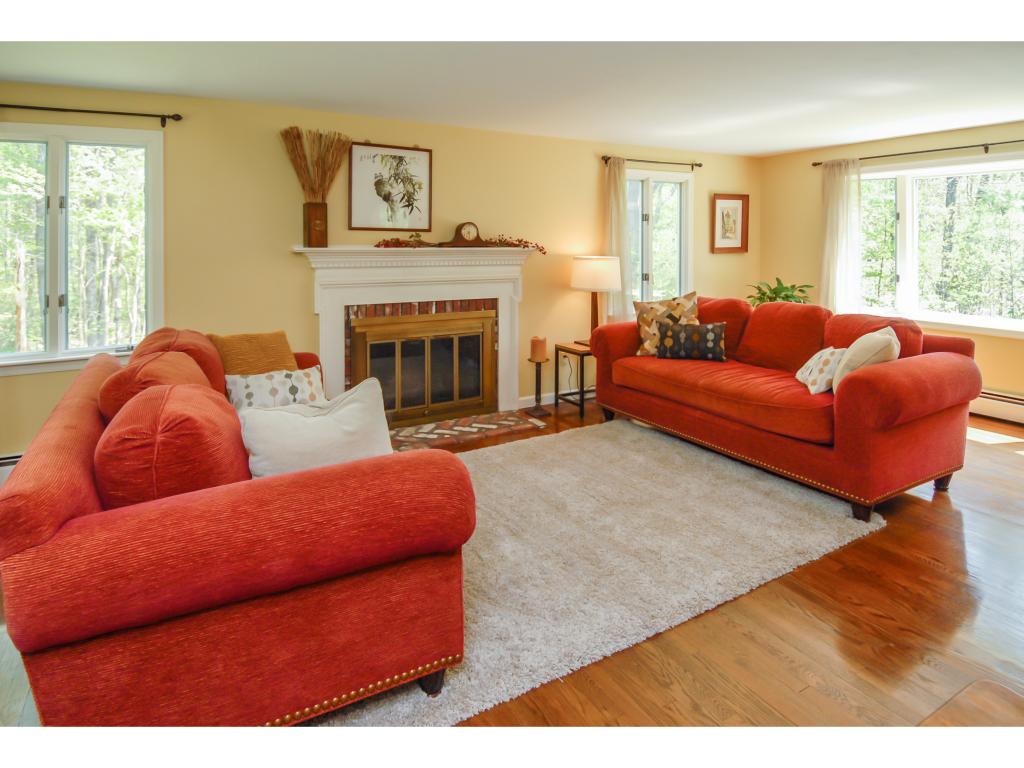 35 Sanborn Road Hampton Falls, NH 03844 - Photo 3 of 34