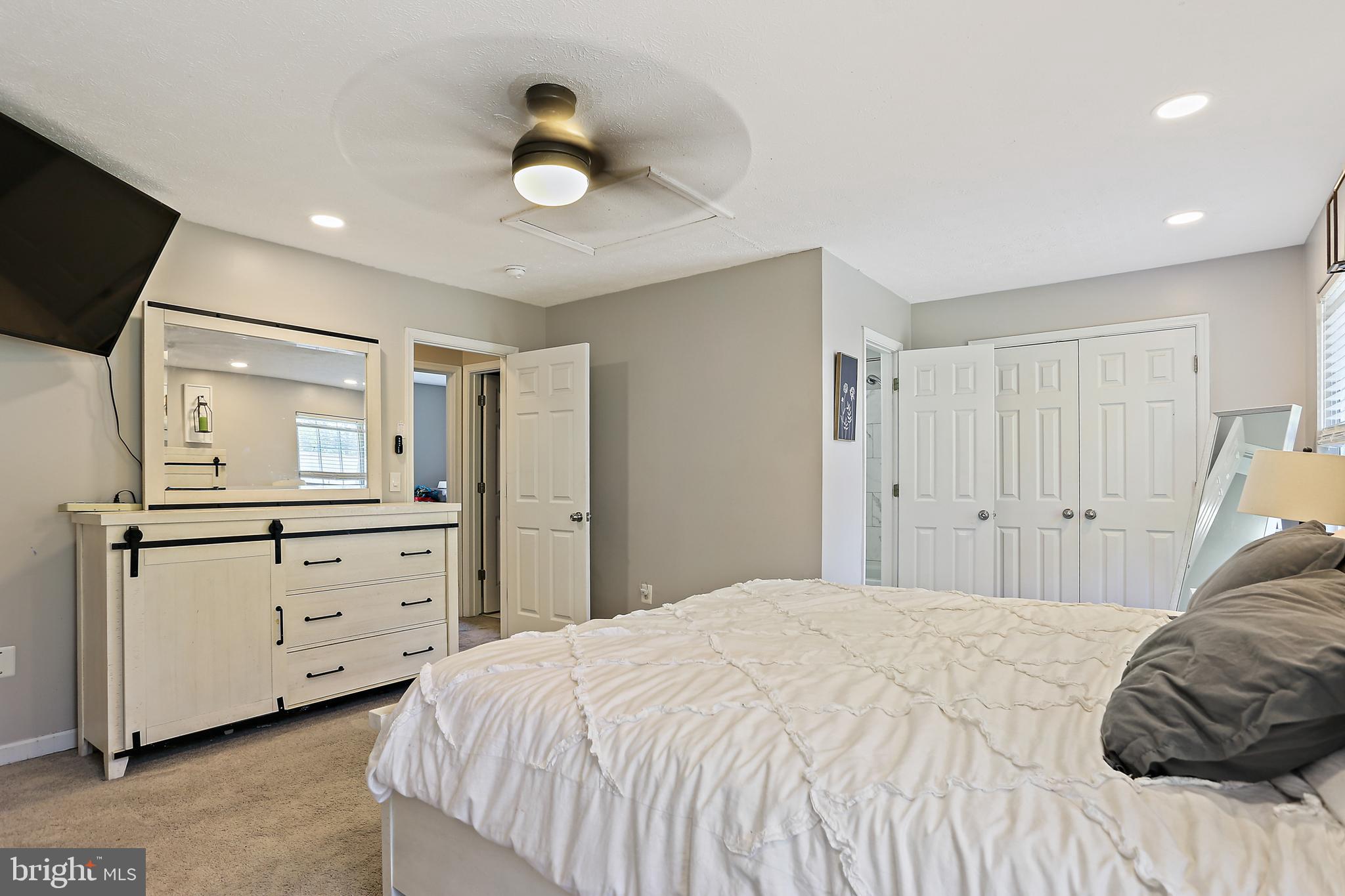 17412 Audrey Road Cobb Island, MD 20625 - Photo 5 of 28 Primary Bedroom w/ Attached Bath