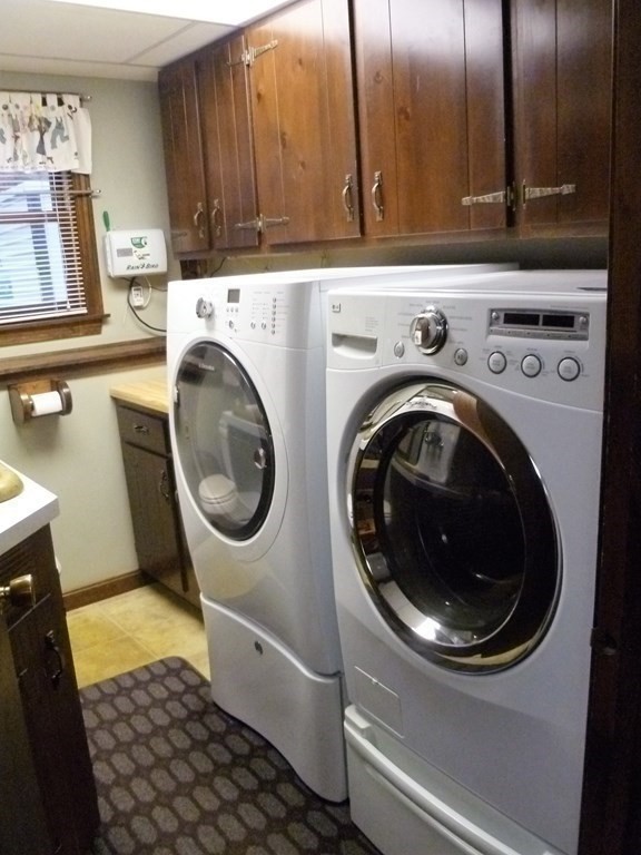 1209 Amostown Road West Springfield, MA 01089 - Photo 20 of 29 a utility room with dryer and washer