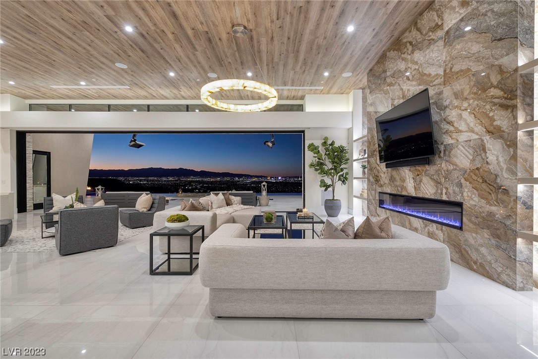 674 Dragon Point Drive Henderson, NV 89012 - Photo 2 of 66