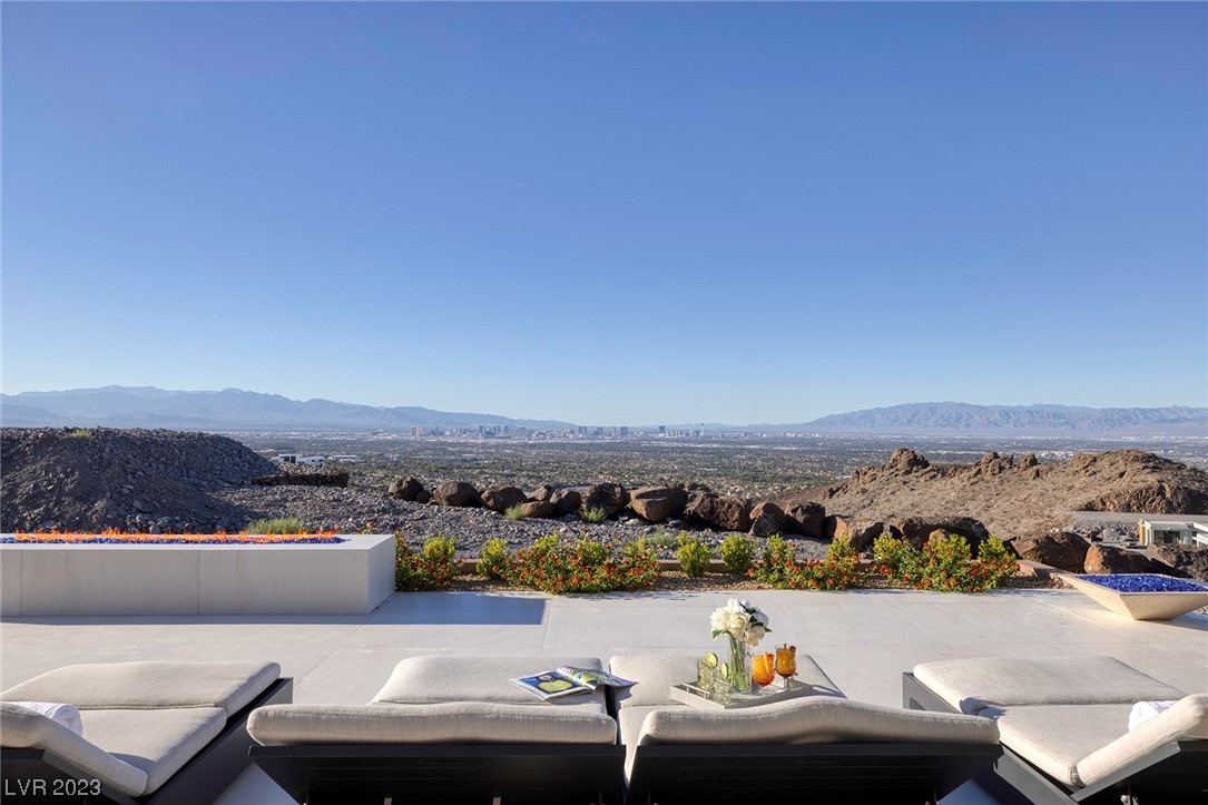 674 Dragon Point Drive Henderson, NV 89012 - Photo 45 of 66