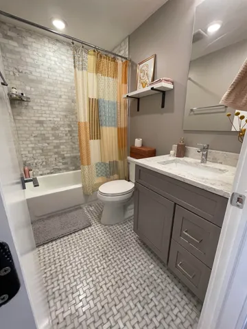 $4,250 | 354 Grove Street, Unit 4A, Jersey City, NJ 07302