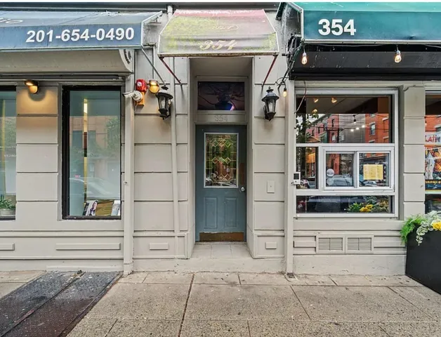 $4,250 | 354 Grove Street, Unit 4A, Jersey City, NJ 07302