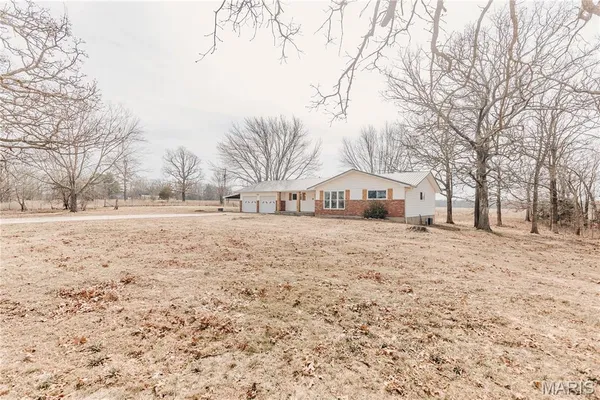$240,000 | 40255 Maries Road 634, Dixon, MO 65459
