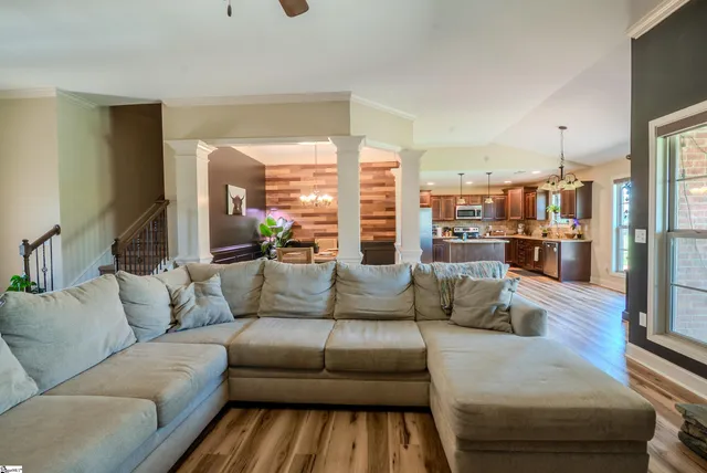 $375,000 | 303 East Story Bush Lane, Inman, SC 29349