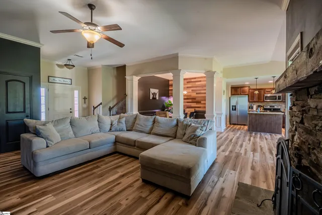 $375,000 | 303 East Story Bush Lane, Inman, SC 29349