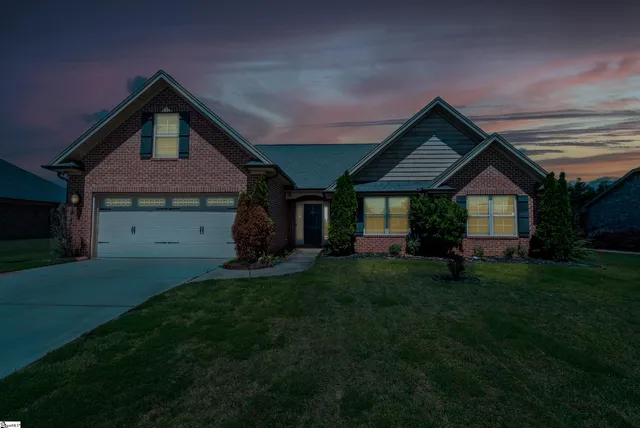 $375,000 | 303 East Story Bush Lane, Inman, SC 29349