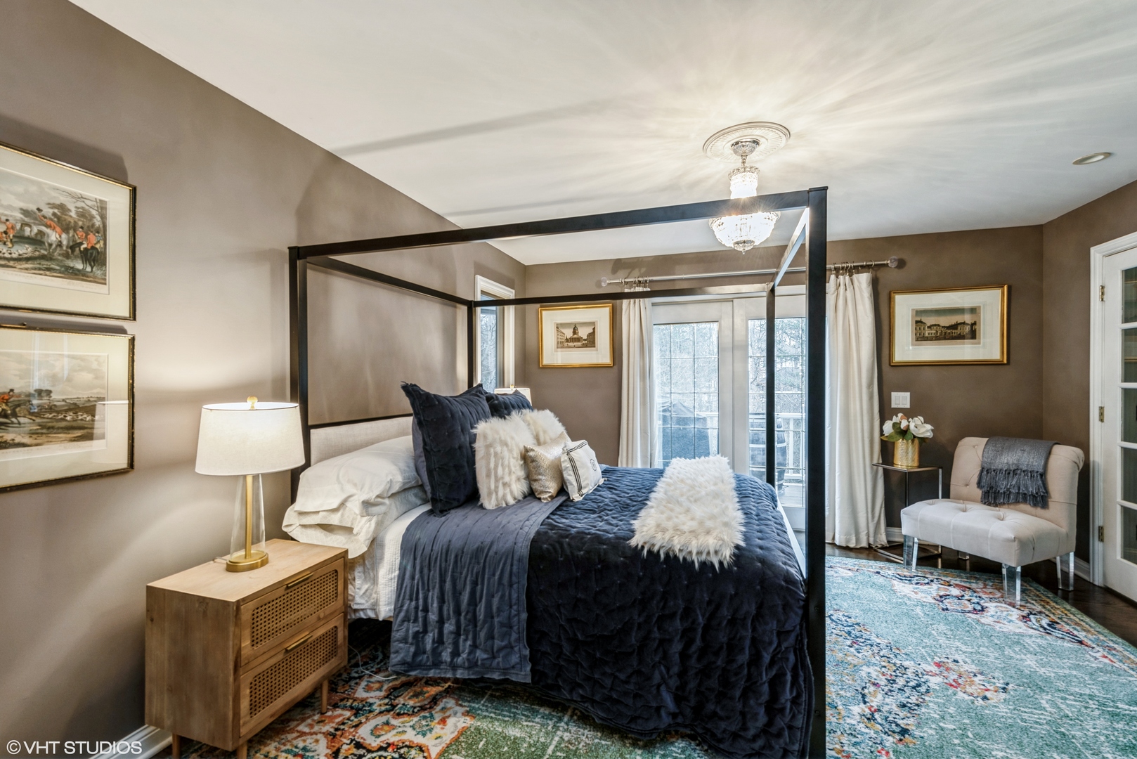 6208 Katmai Trail McHenry, IL 60050 - Photo 12 of 24 a bedroom with a bed and a lamp