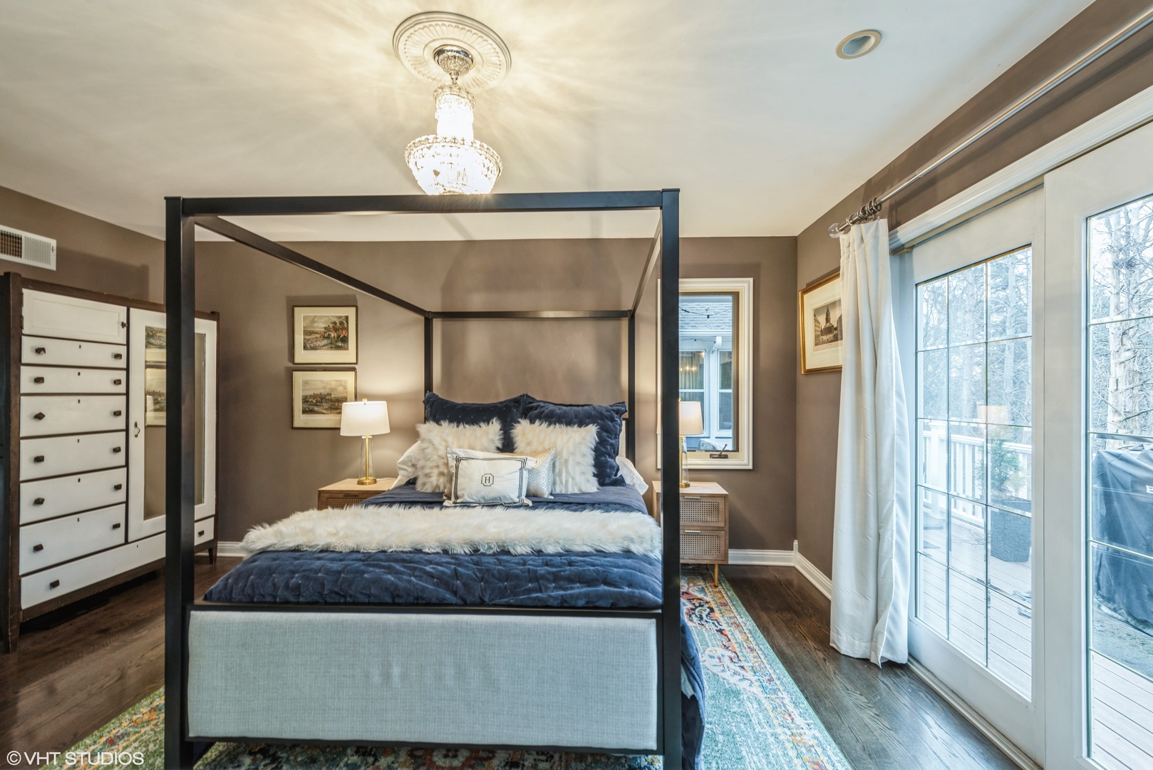 6208 Katmai Trail McHenry, IL 60050 - Photo 13 of 24 a bedroom with a large bed and a dresser