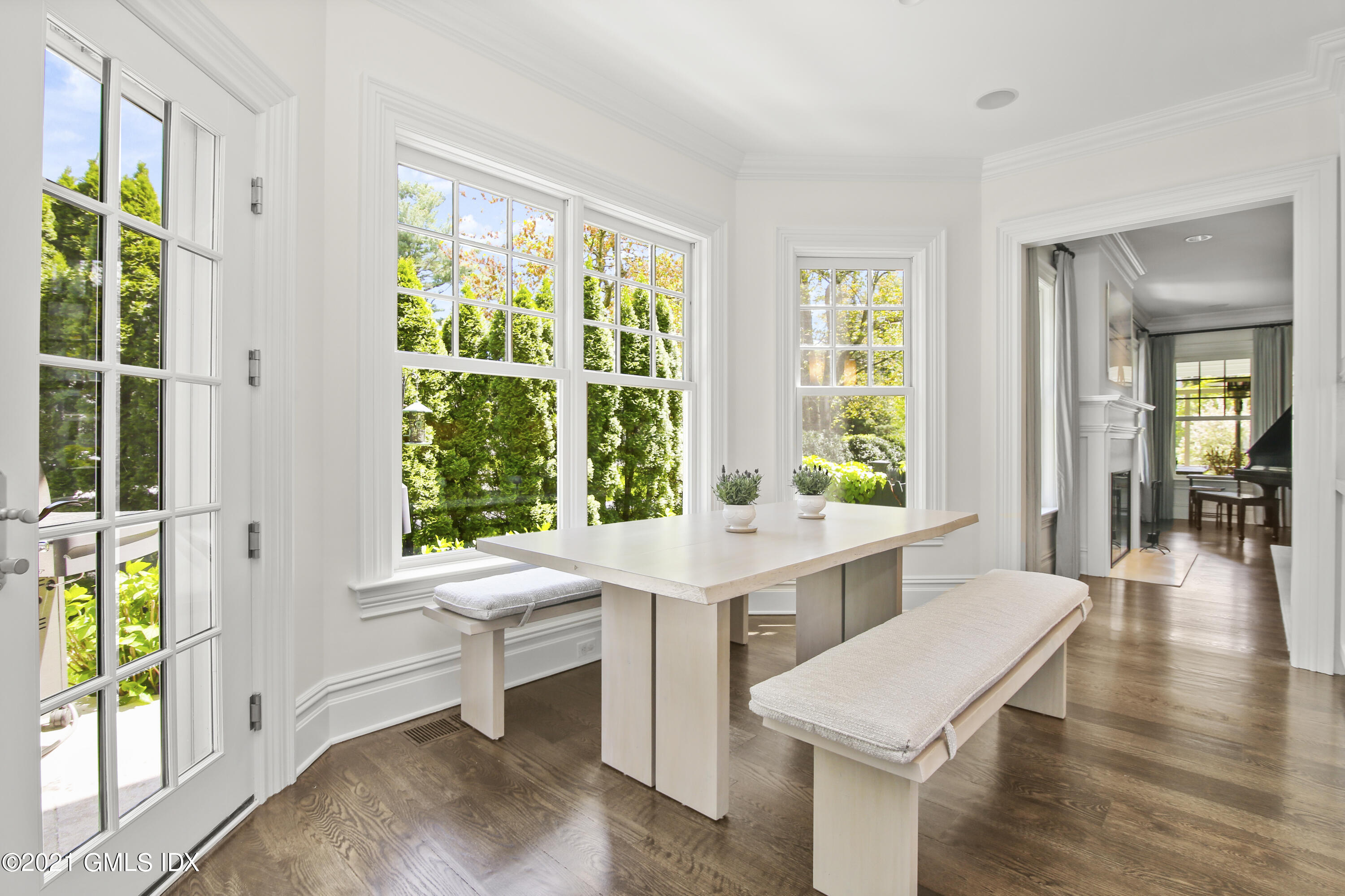 16 Benjamin Street Old Greenwich, CT 06870 - Photo 10 of 32 a room with a wooden floor and a sink