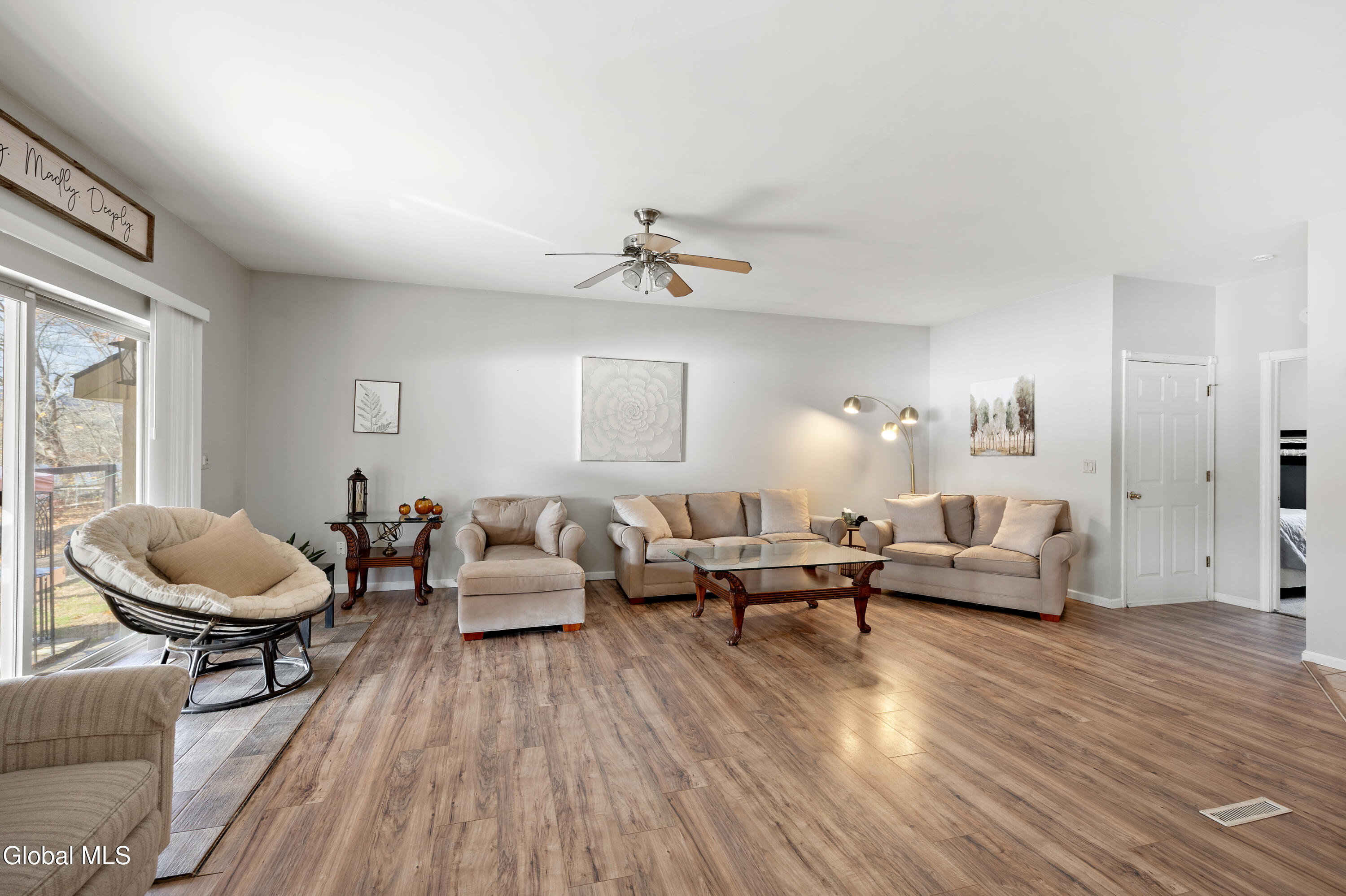 4 Big Bay Road Queensbury, NY 12804 - Photo 11 of 91 1 (32)