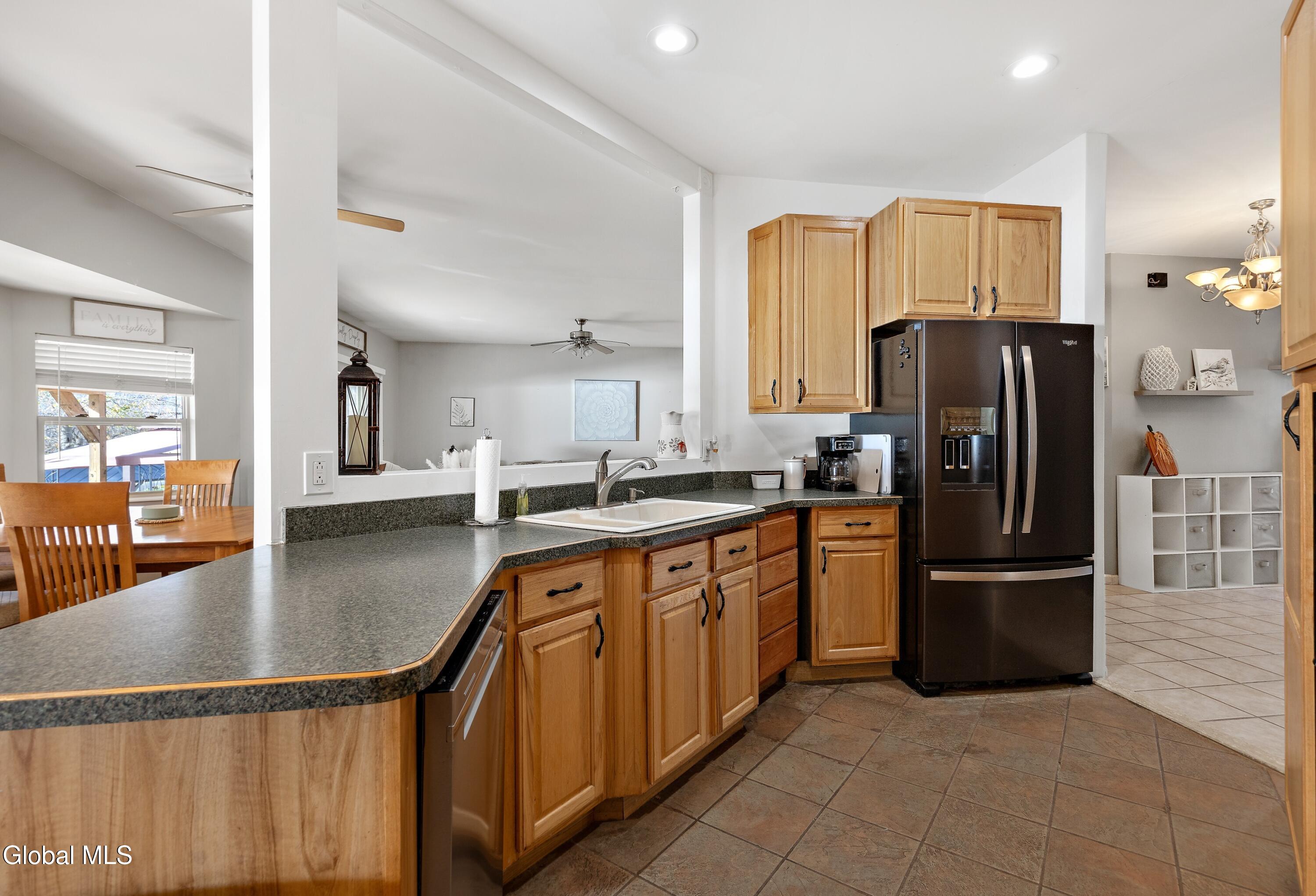 4 Big Bay Road Queensbury, NY 12804 - Photo 17 of 91 1 (39)