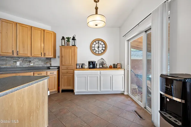 $975,000 | 4 Big Bay Road, Queensbury, NY 12804