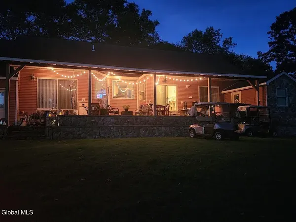 $959,000 | 4 Big Bay Road, Queensbury, NY 12804