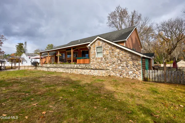 $959,000 | 4 Big Bay Road, Queensbury, NY 12804