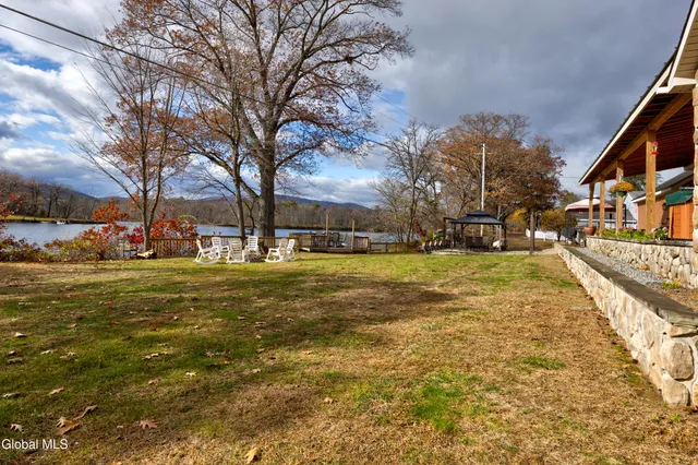 $975,000 | 4 Big Bay Road, Queensbury, NY 12804