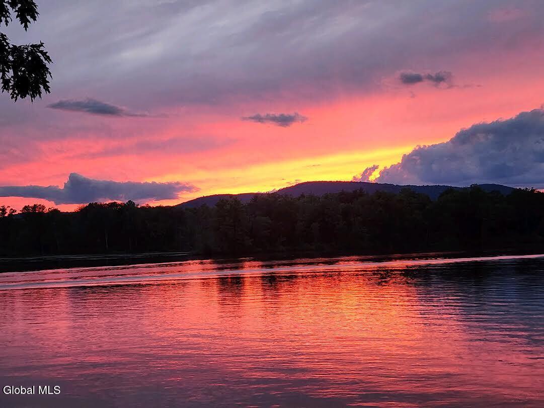 4 Big Bay Road Queensbury, NY 12804 - Photo 8 of 91 sunsets (1)