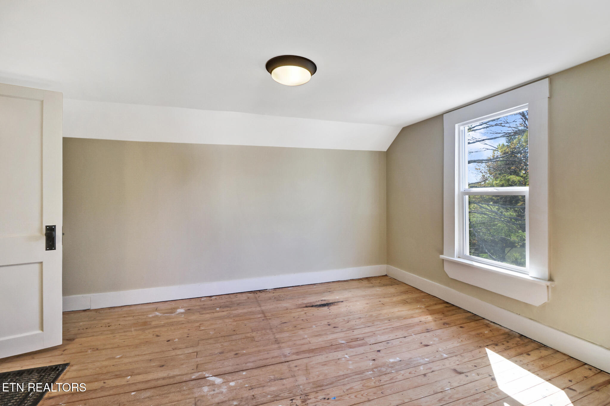 211 Old Lantana Road Crossville, TN 38555 - Photo 26 of 28 if1a5735-if1a5739