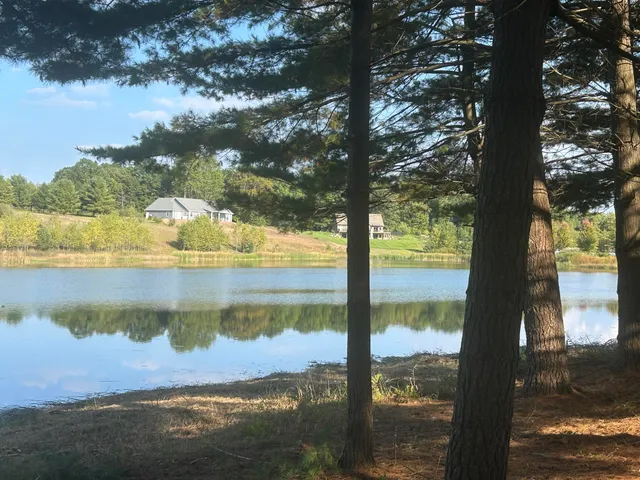 $95,900 | 6878 Bantry Bay Court, Unit 3, Stanwood, MI 49346