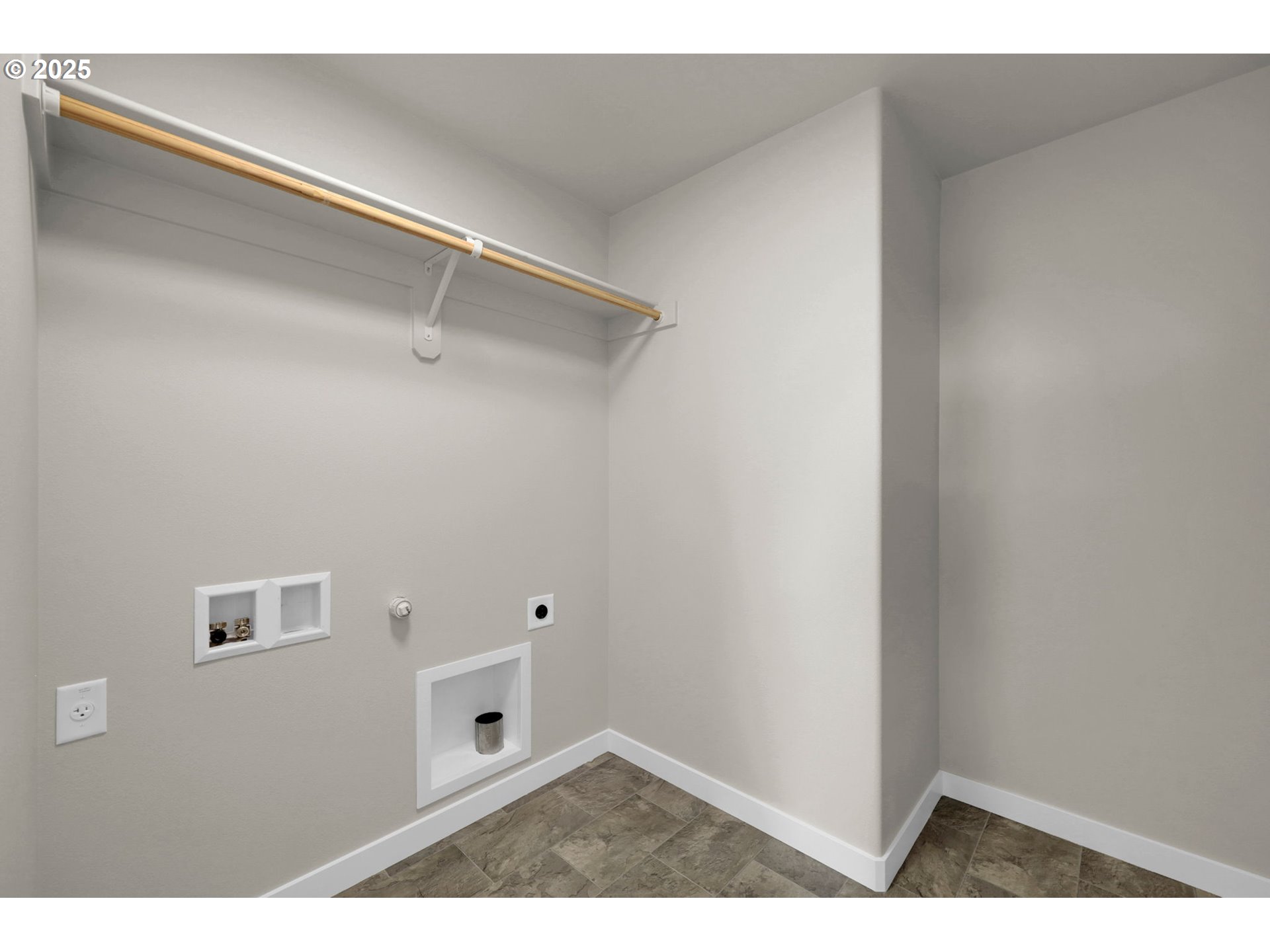 5679 Magnificence Way Eugene, OR 97402 - Photo 38 of 45 a view of an empty room