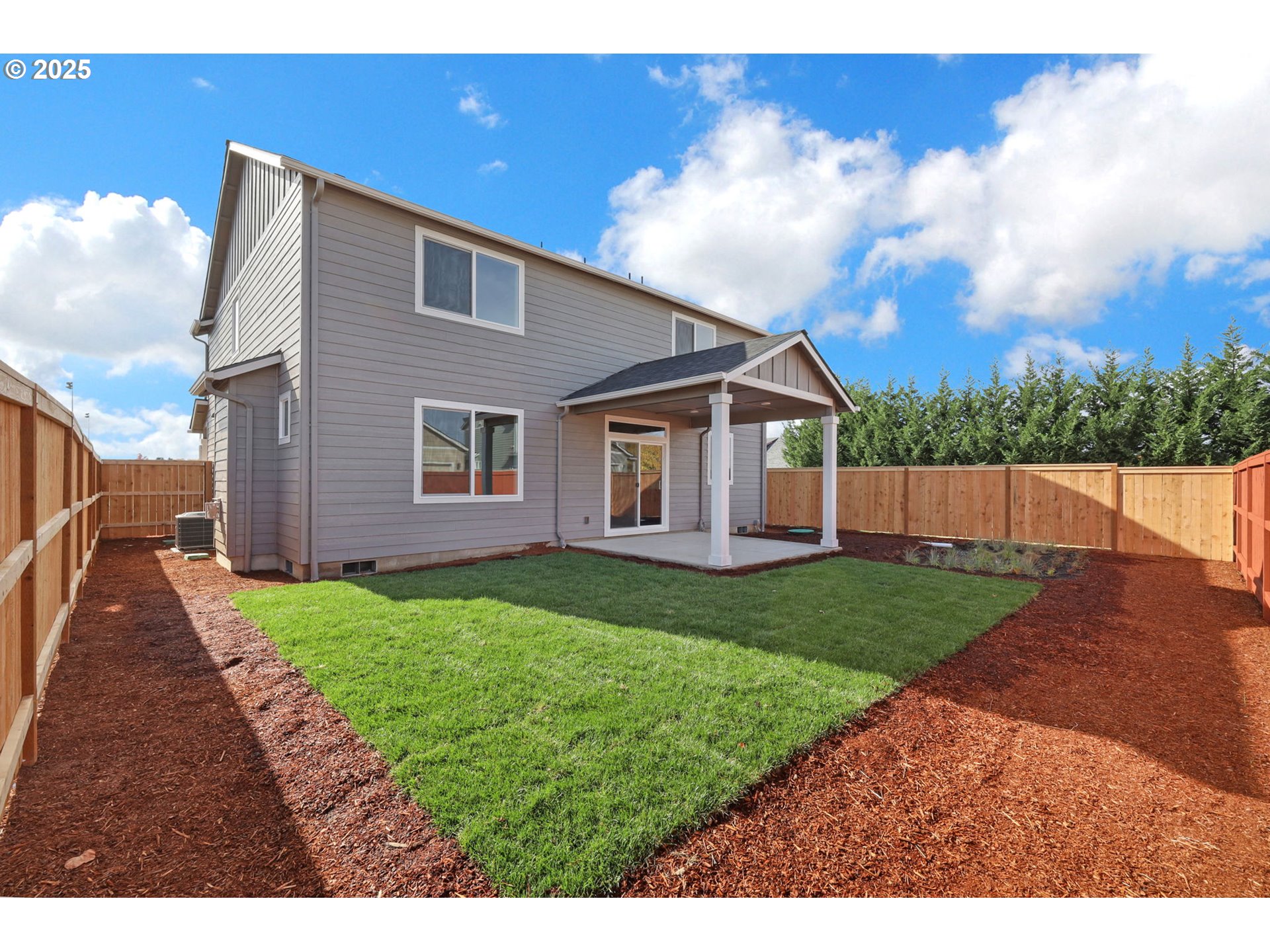 5679 Magnificence Way Eugene, OR 97402 - Photo 45 of 45 a view of a yard in front of house