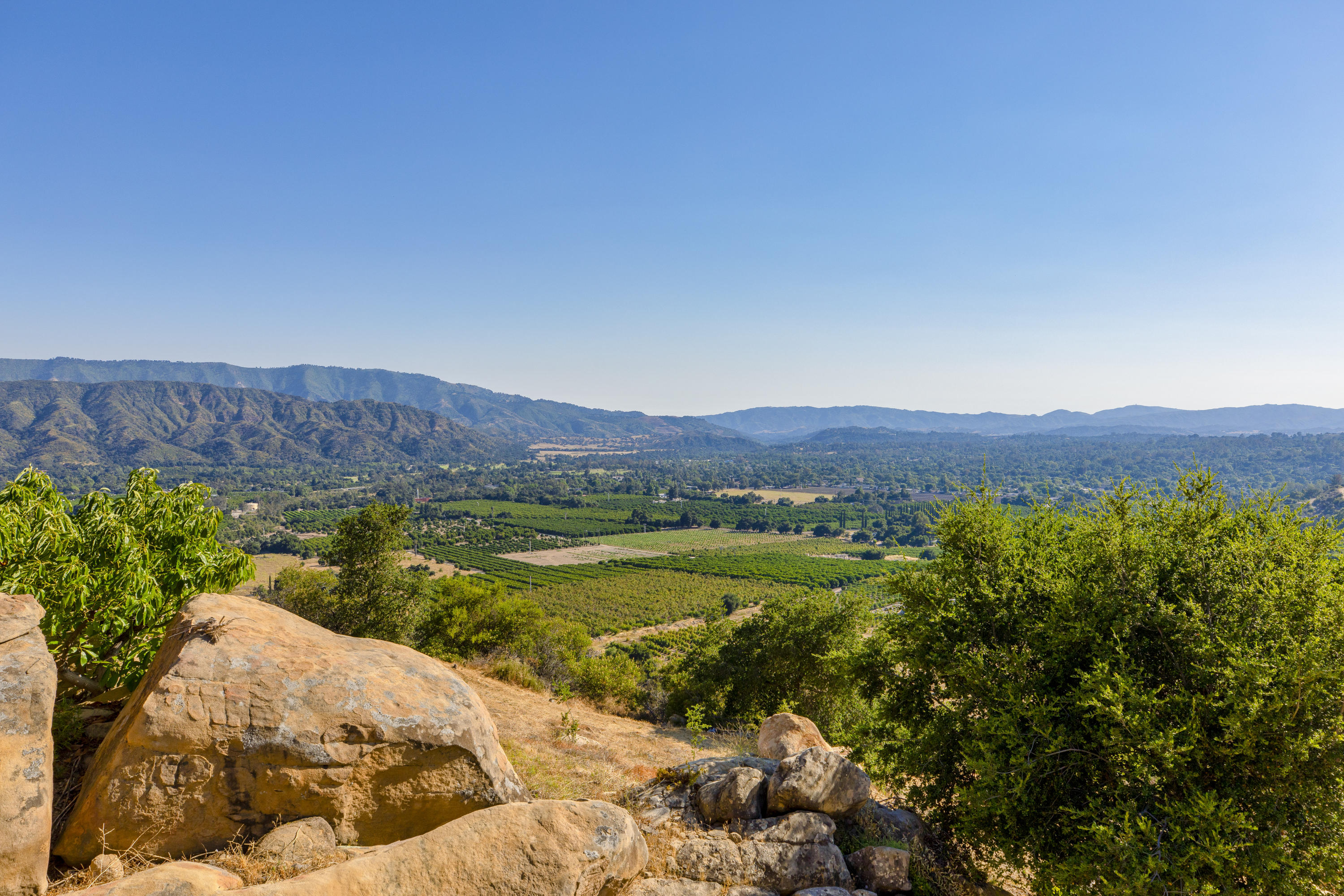 2000 Gridley Road Ojai, CA 93023 - Photo 14 of 17 14_2000 Gridley_0014