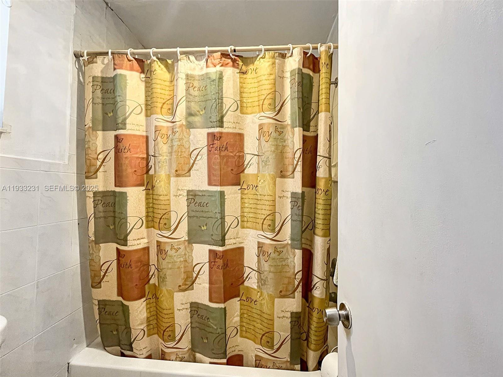 18003 Southwest 153rd Place Miami, FL 33187 - Photo 9 of 13