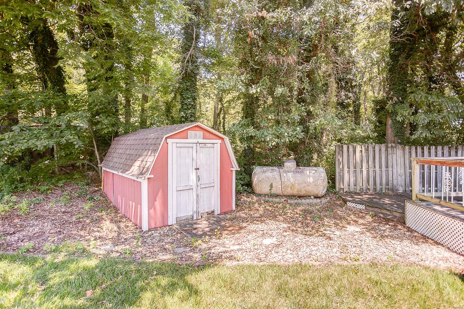 1247 North County Road Mascoutah, IL 62258 - Photo 9 of 54